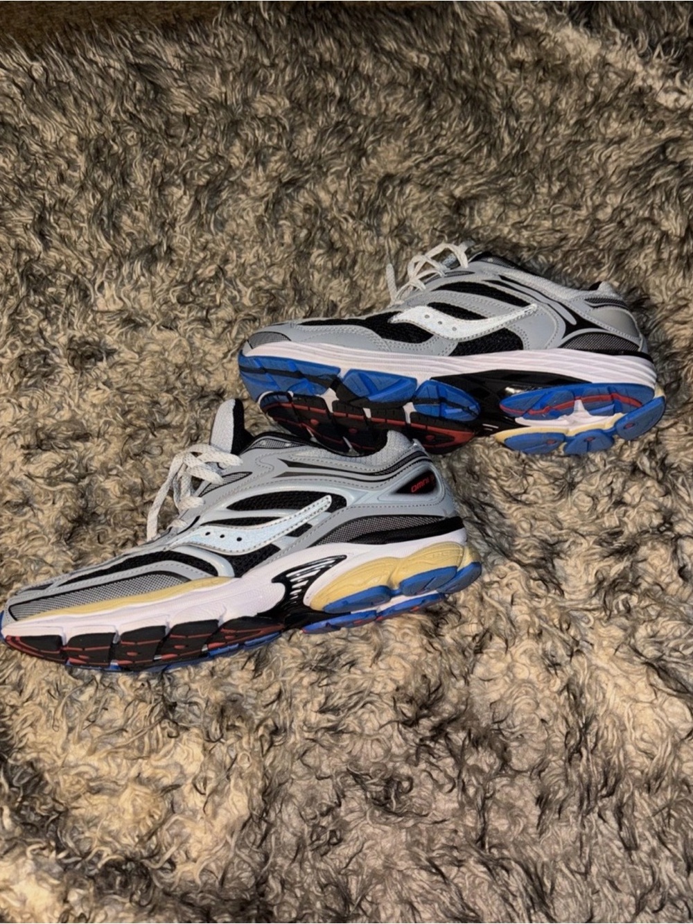 Saucony Black and Gray Running Sneakers with Blue and Cream Accents - Picture 8 of 8